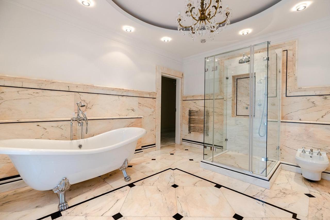 Luxury Villa Indoor Pool Warsaw Magdalenka エクステリア 写真