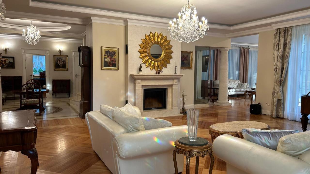 Luxury Villa Indoor Pool Warsaw Magdalenka エクステリア 写真